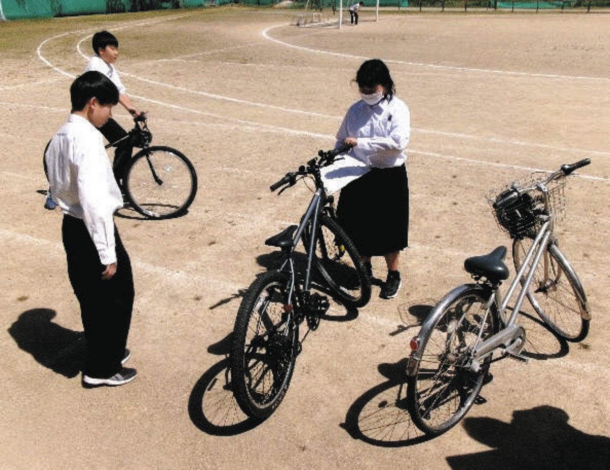 誰でも自転車通学OKに 紀北中が「学校から2キロ以上」の条件撤廃：中日