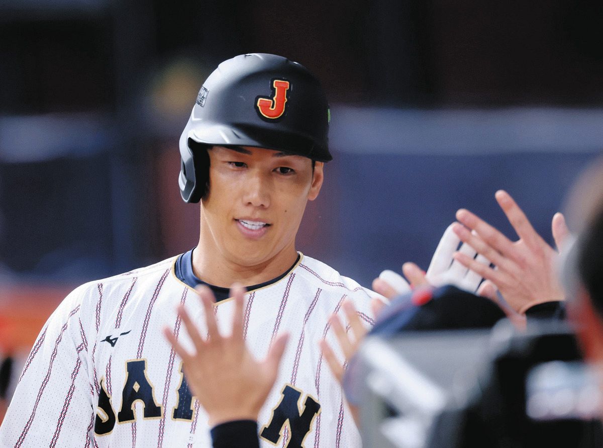 侍ジャパン・吉田正尚、13人連続凡打の流れ切る特大弾！ 「日の丸を