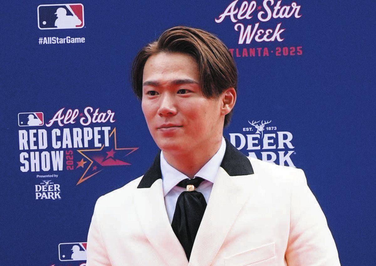 レッドカーペットショーに登場した山本由伸（AP）