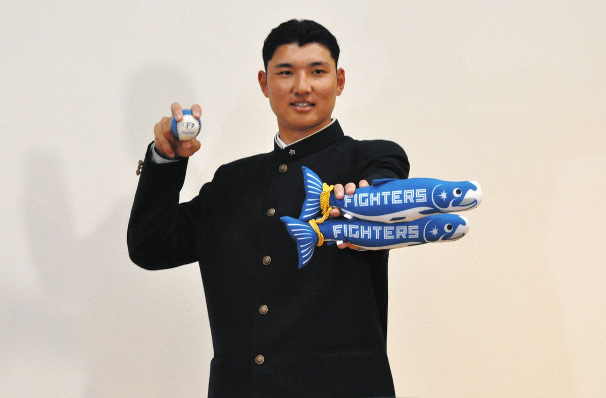 日本ハムからドラフト１位で単独指名された山梨学院高・菰田