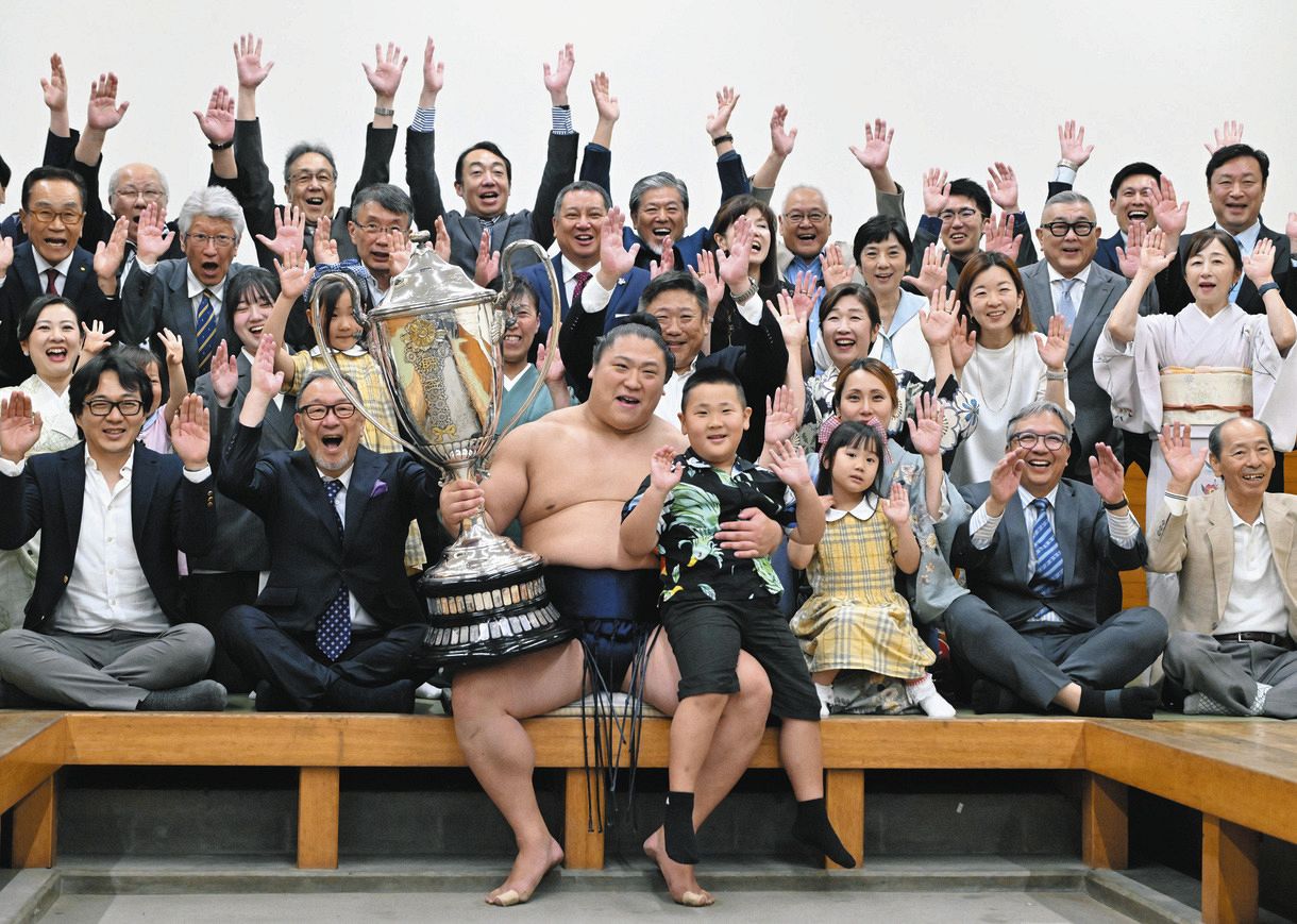 活動歴および当時の関連ビジュアル記録