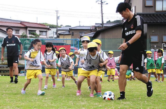 ボールよく飛ぶようになった 園児 ツエーゲンコーチに学ぶ 北陸中日新聞web