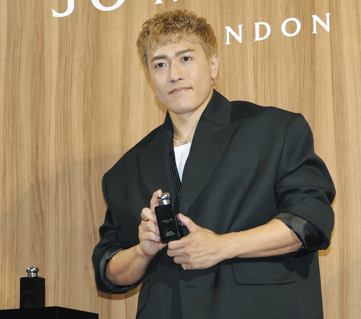 ◇ディーン・フジオカ、北山宏光、町田啓太…香りを楽しむ「洗練された