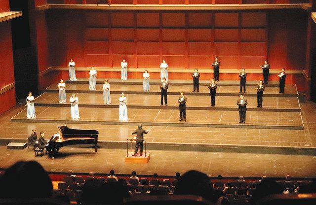 間隔保ち声楽アンサンブル びわ湖ホールで5カ月ぶり公演 中日新聞web 間隔保ち声楽アンサンブル びわ湖ホールで5カ月ぶり公演 中日新聞web