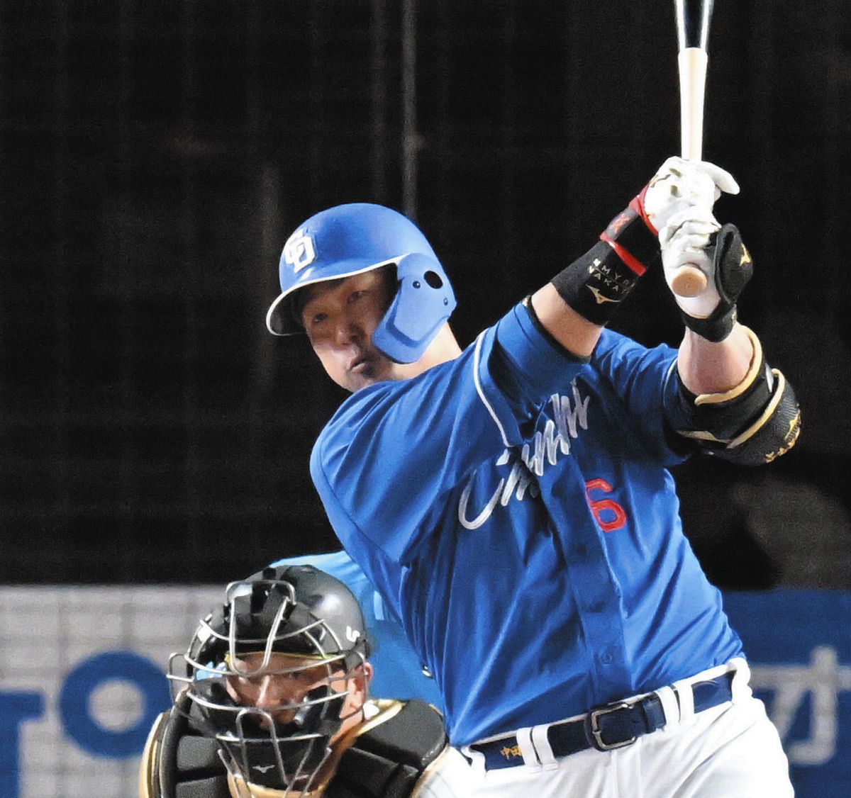中日・中田翔が決勝打！ ロッテとの延長戦制しカード初戦白星