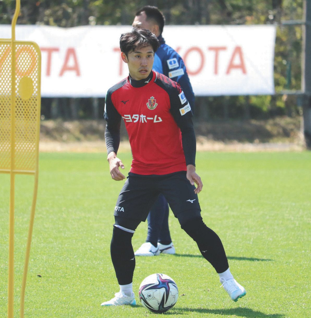 Df森下龍矢 絶賛成長中 長谷川監督の まずはチャレンジしないと 言葉に心震わされた グランパス 中日スポーツ 東京中日スポーツ