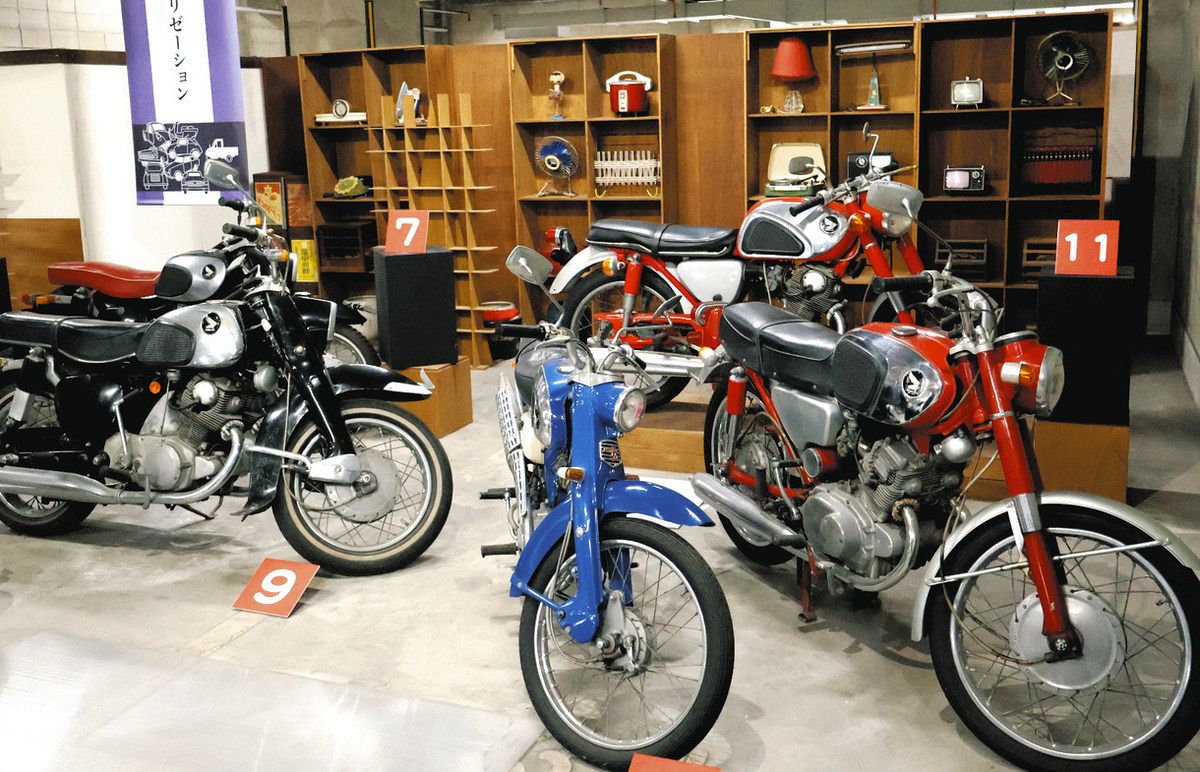 60年代カローラに乗って記念写真いかが 北名古屋市「昭和日常博物館