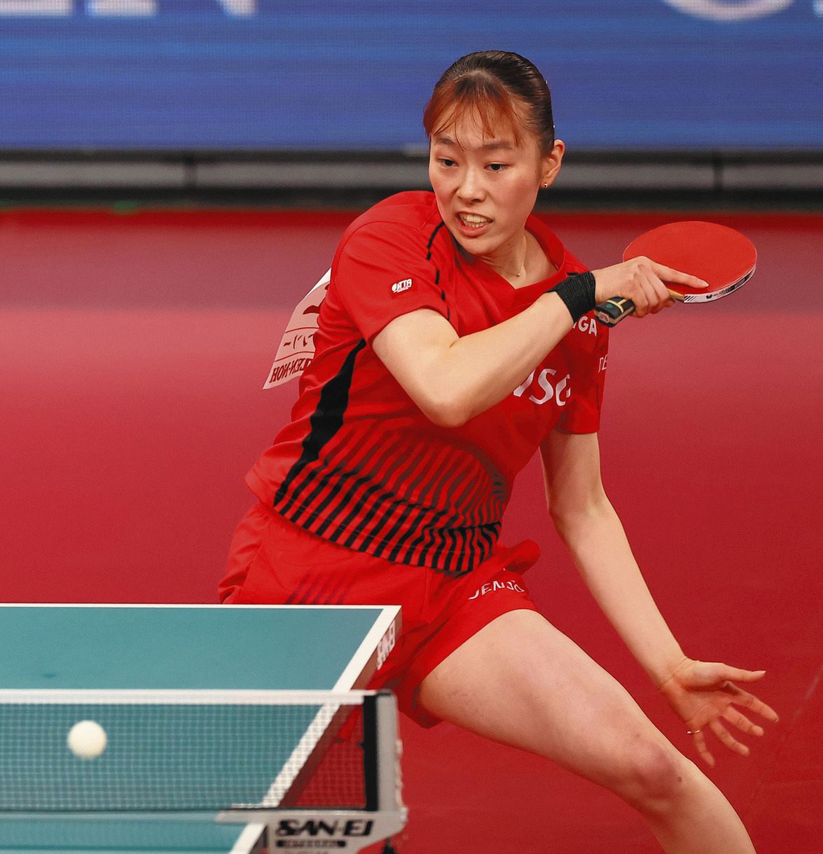 女子シングルス準々決勝、平野に勝ち準決勝に進出した赤江夏星
