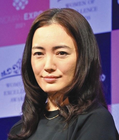 朝ドラ ちむどんどん 主人公の母親役も沖縄出身の仲間由紀恵 父親は大森南朋 姉は川口春奈 中日スポーツ 東京中日スポーツ 朝ドラ ちむどんどん 主人公の母親役も沖縄出身の仲間由紀恵 父親は大森南朋 姉は川口春奈 中日スポーツ 東京中日スポーツ