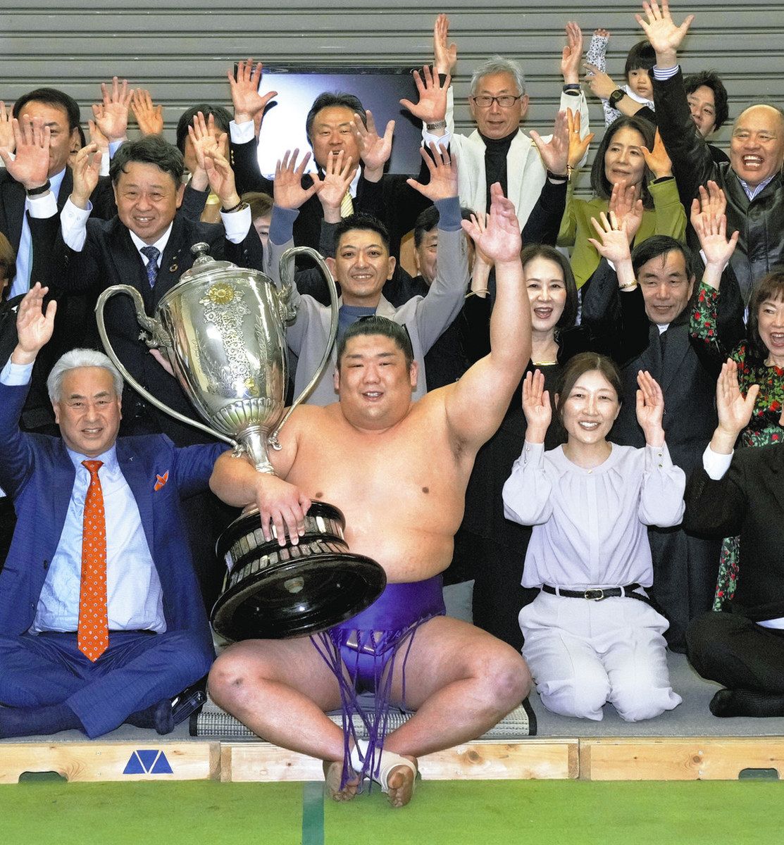 110年ぶりの快挙を成した「美脚」の新入幕力士 相撲界を驚かす尊富士の
