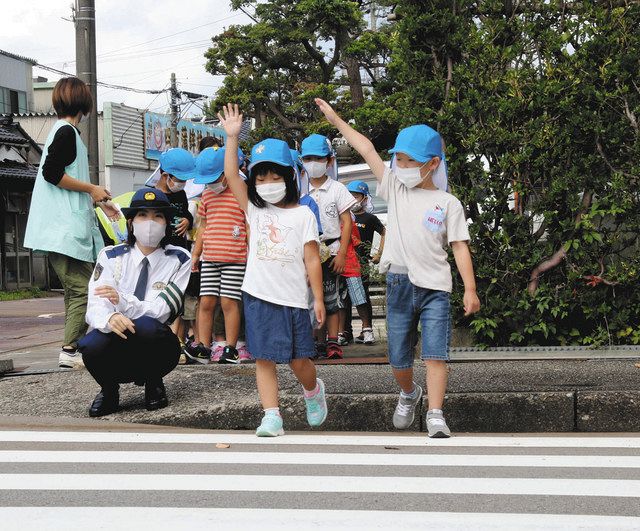 横断歩道 ちゃんと渡れるよ 富山の園児が交通安全学ぶ 北陸中日新聞web