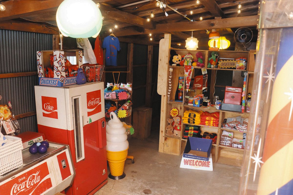 彦根の祖母の家を「昭和の駄菓子屋風」に…県産食材アイスキャンディー