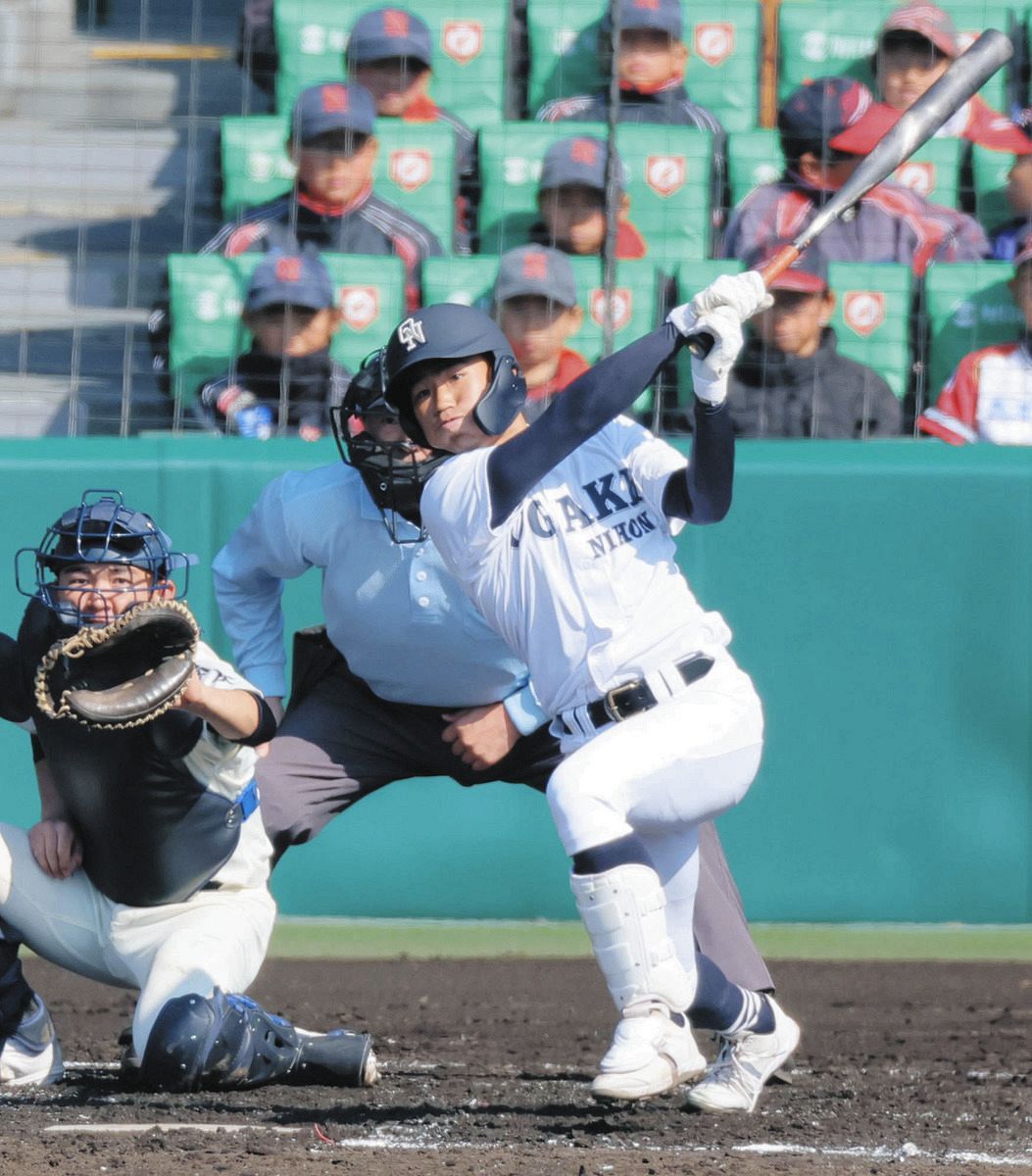 センバツ高校野球 大垣日大、最後まで全力 六回2点反撃及ばず
