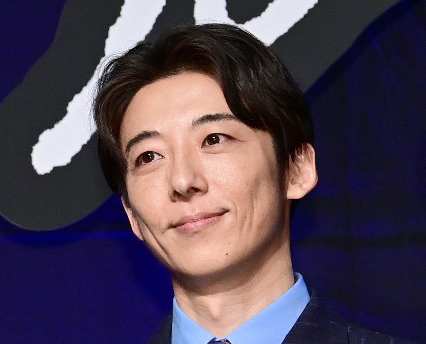 高橋一生演じる「ブラック・ジャック」のイメージ写真に「ピノコは誰?」実写化には「影がある感じがぴったり」と期待の声続々:中日スポーツ・東京中日スポーツ