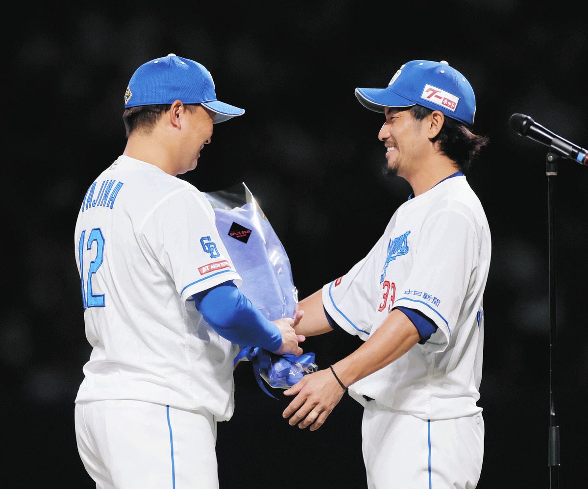 中日・祖父江大輔、「初めてマウンド上で泣いた」引退する田島の後を受け登板「タジの分まで一試合でも多く投げたい」：中日スポーツ・東京中日スポーツ