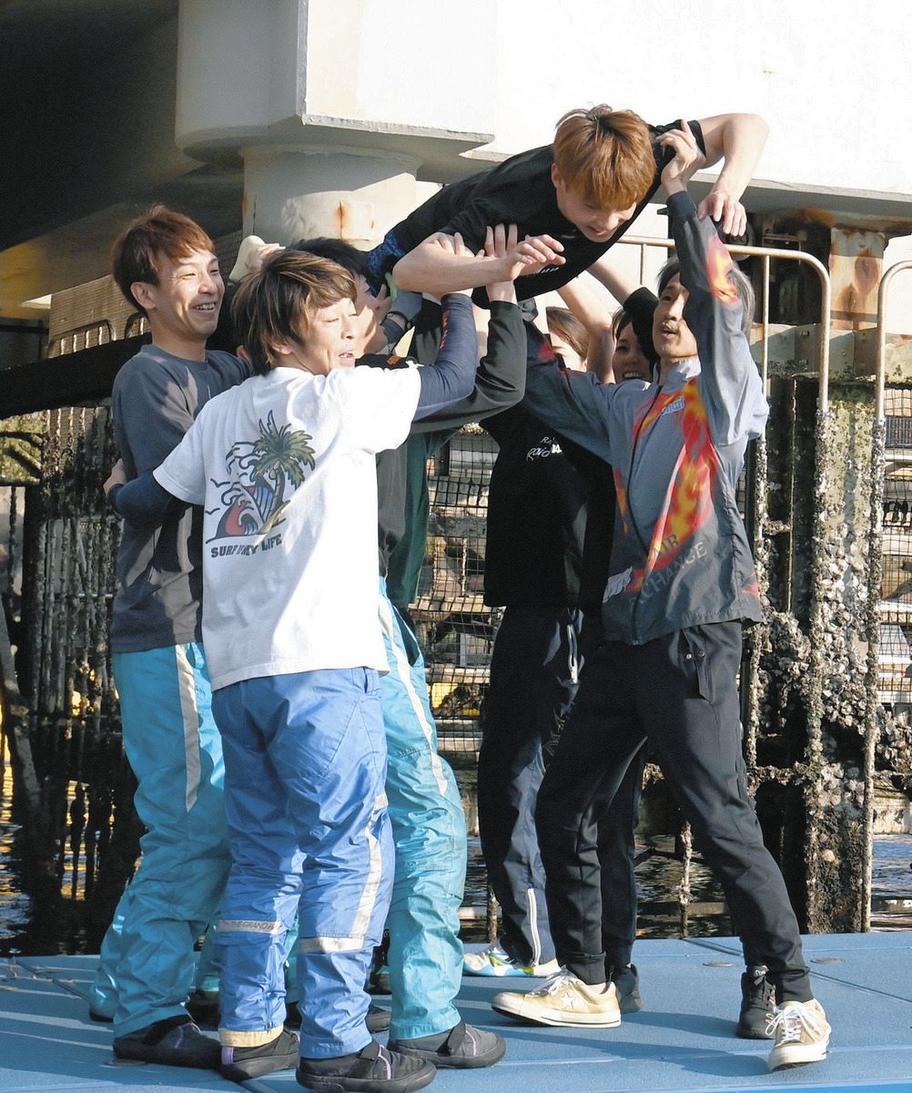 中村 中村敬斗が今季9ゴール目！関根大輝の初アシストからヘディング弾