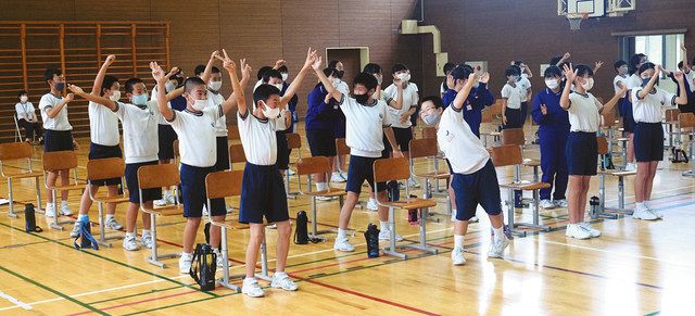 プロが合唱法指南 経田小の児童学ぶ 魚津でワークショップ 北陸中日新聞web プロが合唱法指南 経田小の児童学ぶ 魚津でワークショップ 北陸中日新聞web