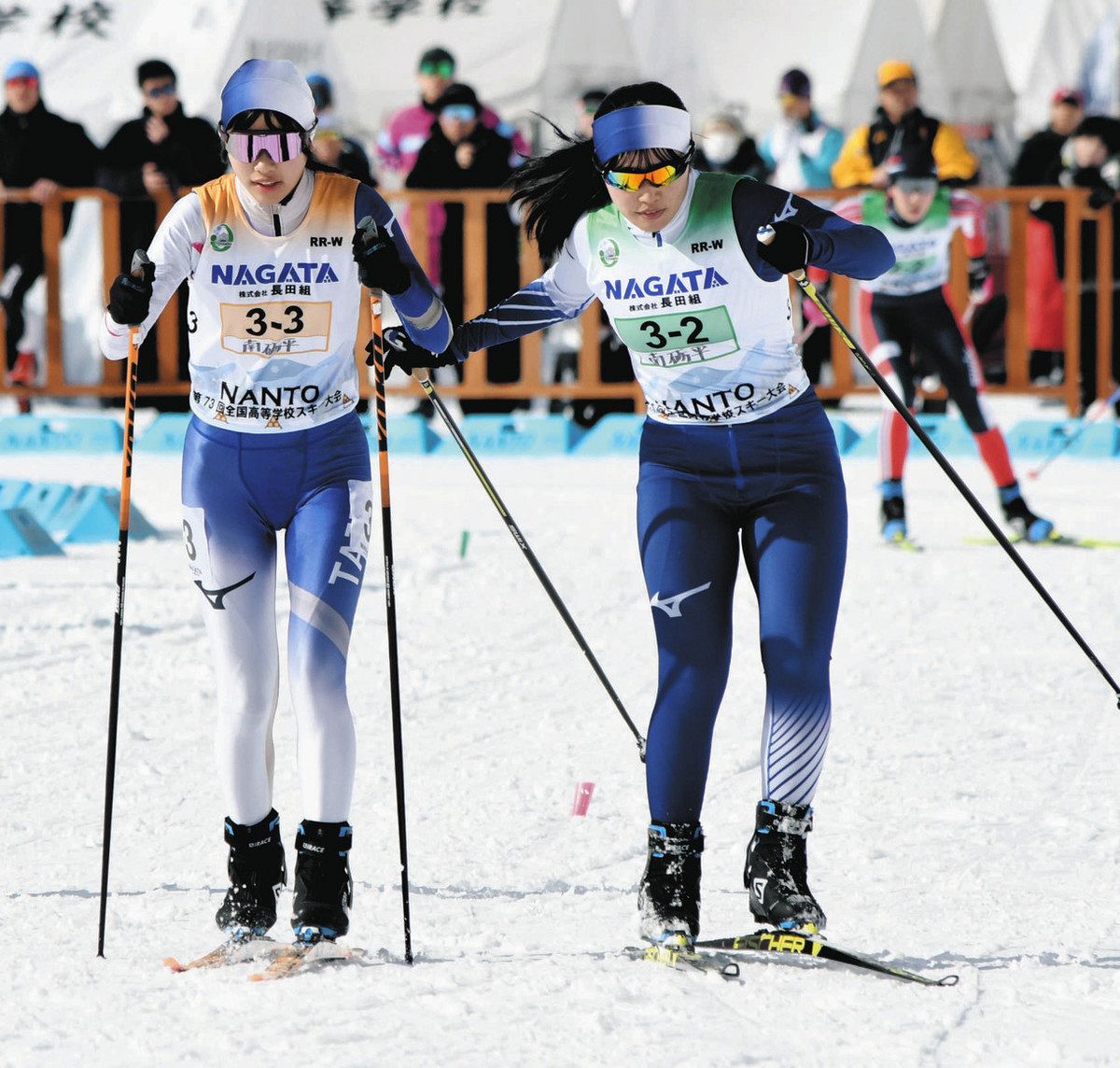 南砺平チーム5位 距離女子リレー 全国高校スキー：北陸中日新聞Web