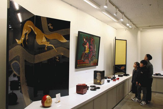 西塚さん しのぶ蒔絵展 エムザで びょうぶなど70点：北陸中日新聞Web