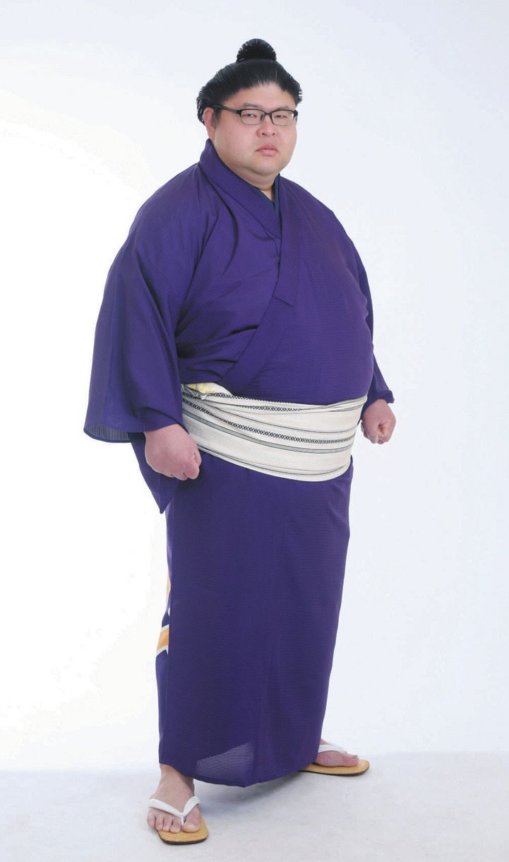 どんな柄を入れたかった？「コイだったかも…」井筒親方、最後の晴れ舞台でいろいろな思いが詰まった「染め抜き」をお披露目：中日スポーツ・東京中日スポーツ