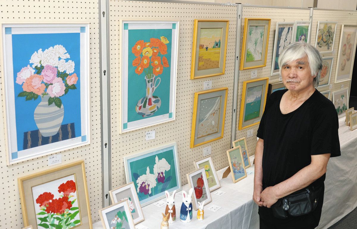 木彫りや切り絵、友禅100点 羽咋出身・友禅作家 浅野さん作品展：北陸