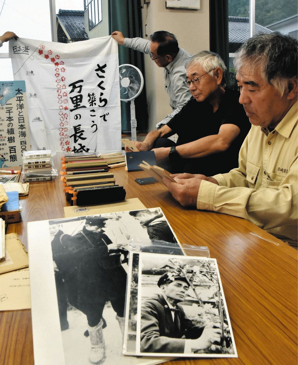 桜にかけた人生の記録残そう 故佐藤良二さんの遺品をネイチャーラン