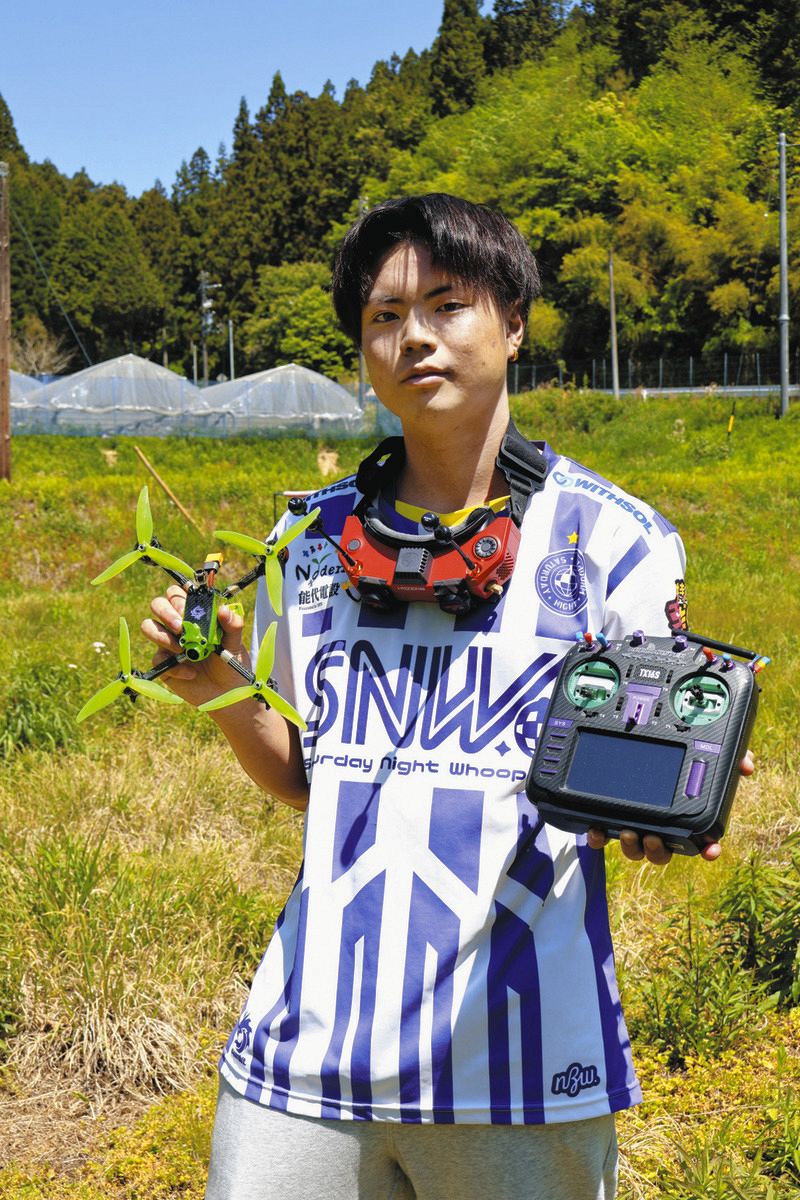 プロチームに所属して世界を目指す中根さん＝恵那市上矢作町で