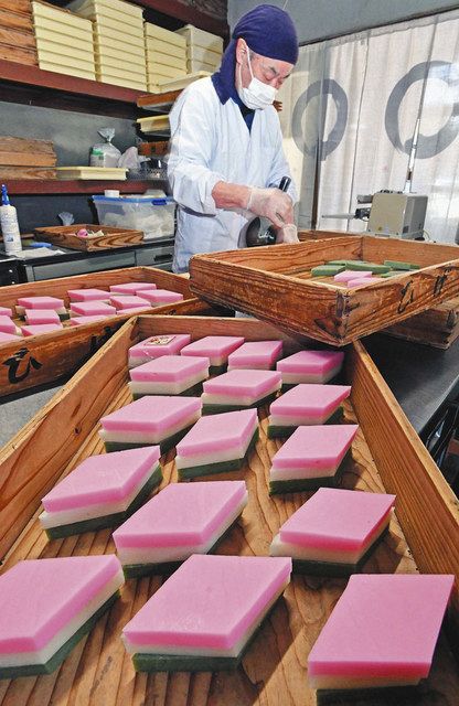 ひし餅食べて健康に」 福井・餅店 桃の節句向け製造：日刊県民福井Web