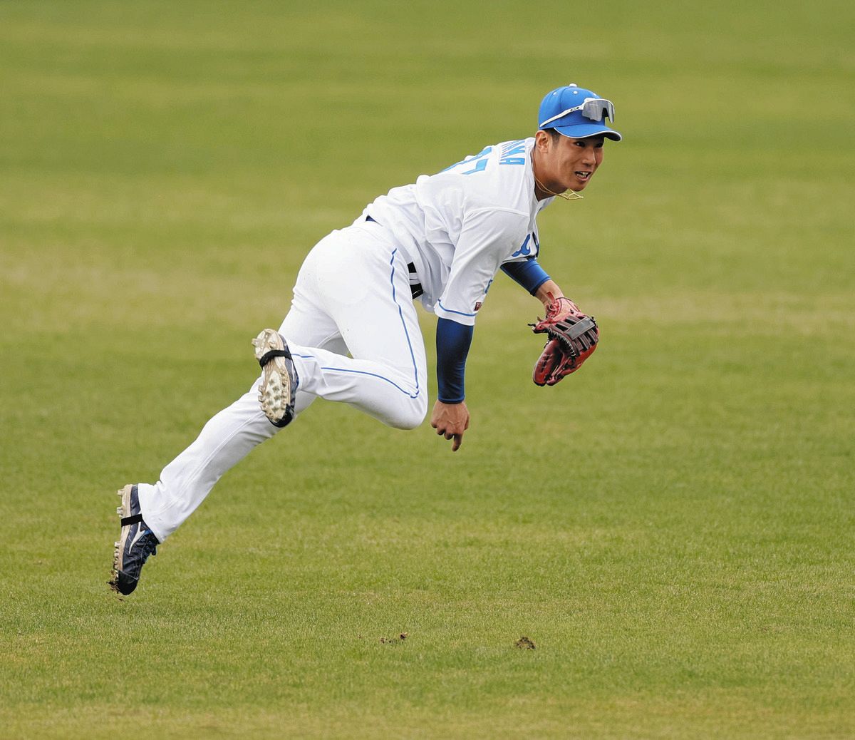 中日4位ルーキー・石伊雄太、『爆肩』披露で開幕1軍へアピール 浜将