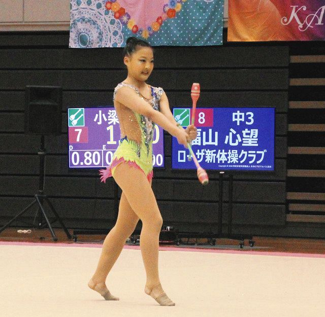 フープやリボンで大技 浜松で新体操 ローザカップ 中日新聞しずおかweb