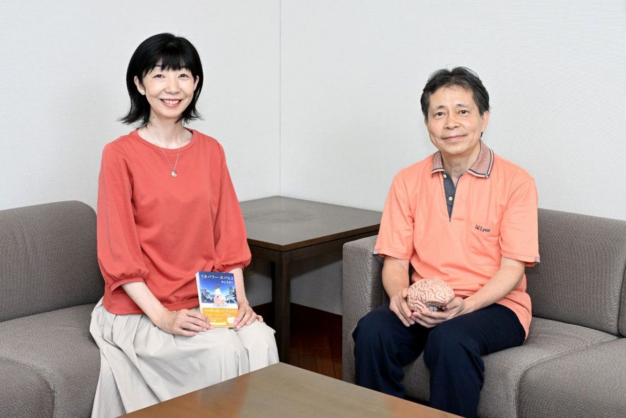 対談動画】脳科学者が人気作家の脳内を解明…！？ 本紙生活面コラム「脳