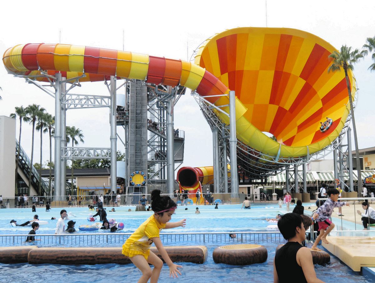 世界最大級スライダー！ナガシマリゾートに登場 ジャンボ海水プール営業開始：中日新聞Web