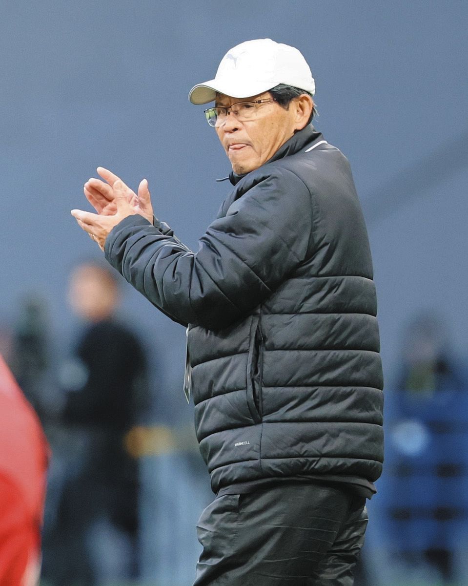 高校サッカー】前橋育英、7大会ぶり2度目の全国制覇 山田耕介監督