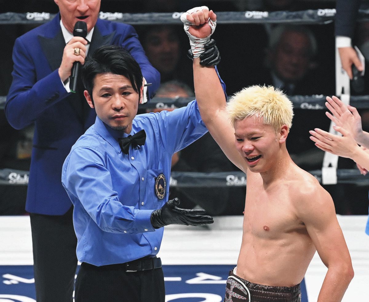 那須川天心の『意外な』KO勝ちにネット上も祝福と戸惑い「相手選手の戦意喪失」「完全に『ボクサー那須川天心』」:中日スポーツ・東京中日スポーツ