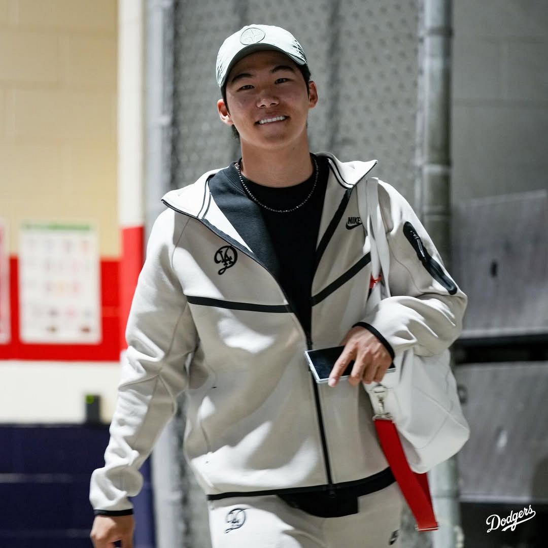 ブリストル　LAドジャース　ナイロンセットアップ　大谷翔平　山本由伸　佐々木朗希 写真複数】大谷翔平や山本由伸、背後に佐々木朗希…ドジャース移動風景