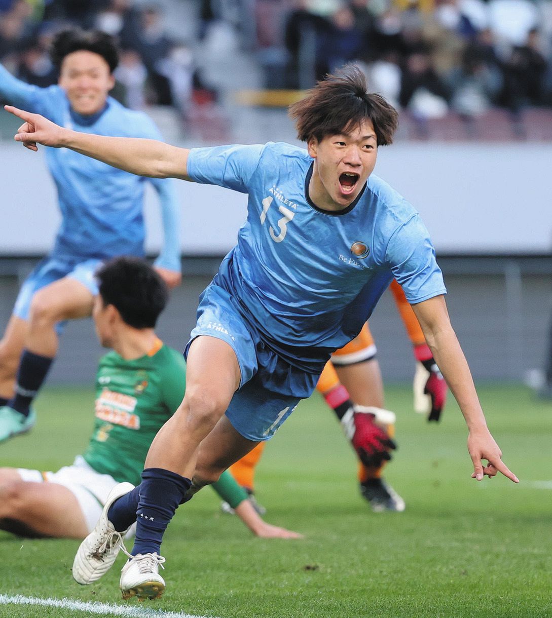 旋風起こした近江、決勝で涙…美しいパスワーク、後半投入スーパーサブ