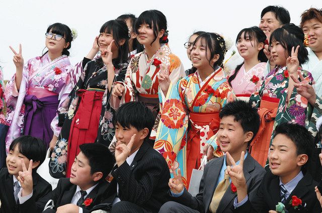 小学生卒業式 小学校を卒業して悲しさもあるけれど…」362の小学校で卒業式 福島