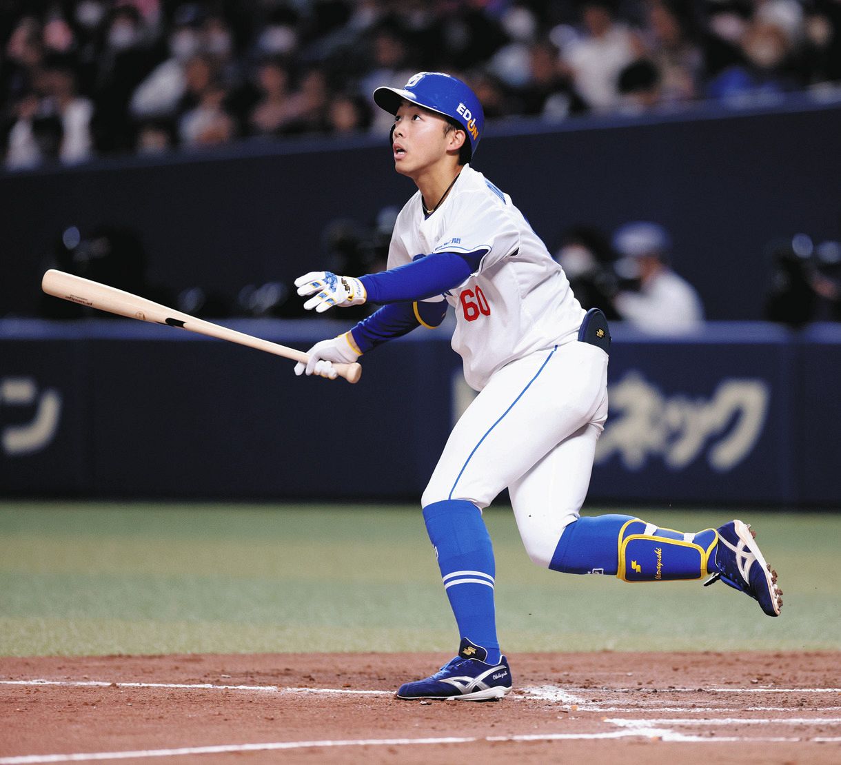 岡林勇希選手 実使用バッティンググローブ 中日ドラゴンズ 展示