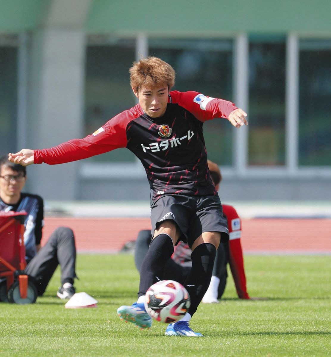 倍井謙、高校選手権8強の母校の監督はクラス担任「ユニークで
