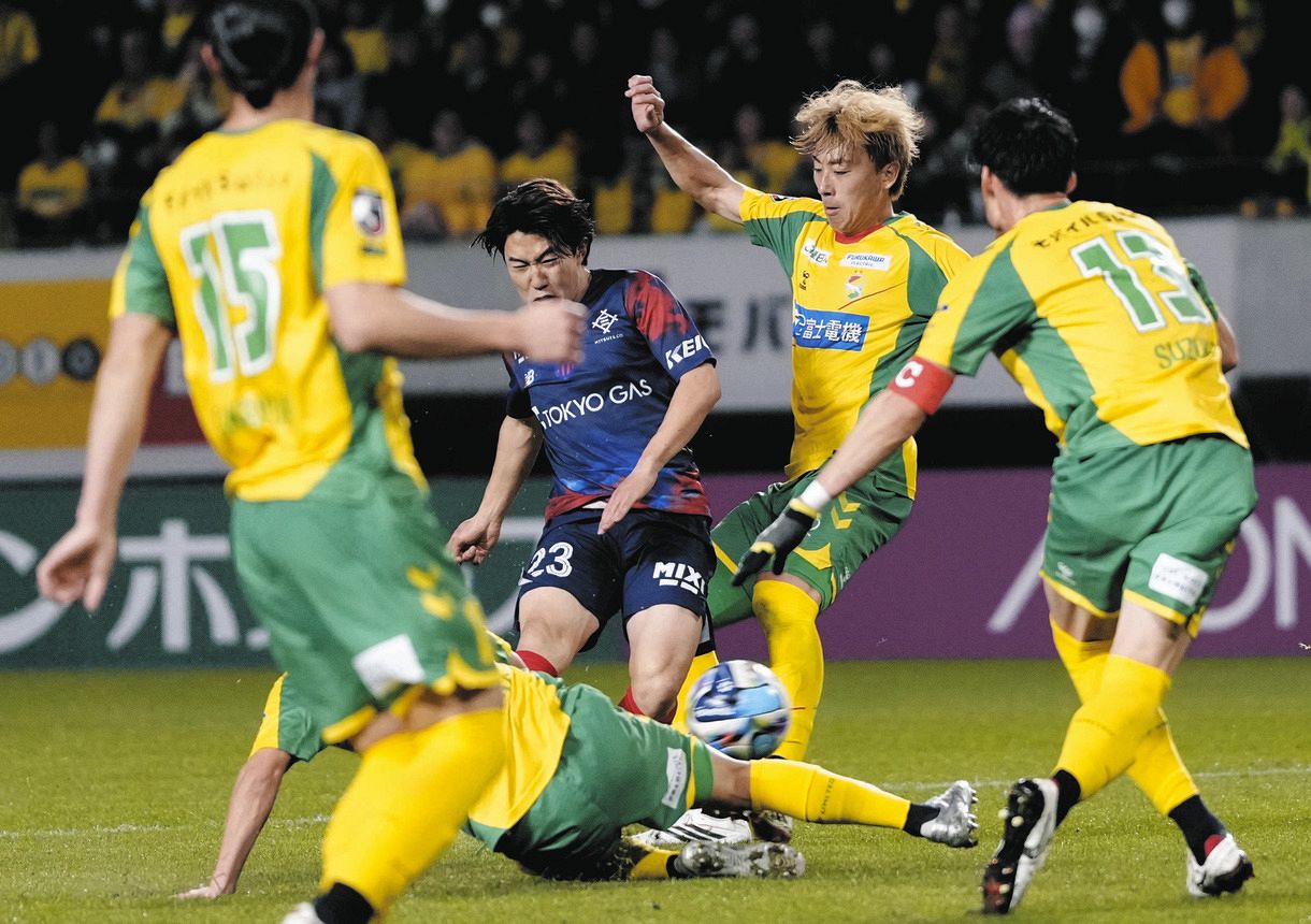 ◇FC東京・佐藤龍之介、マイナスへの折り返しに走り込み撃ち抜いた