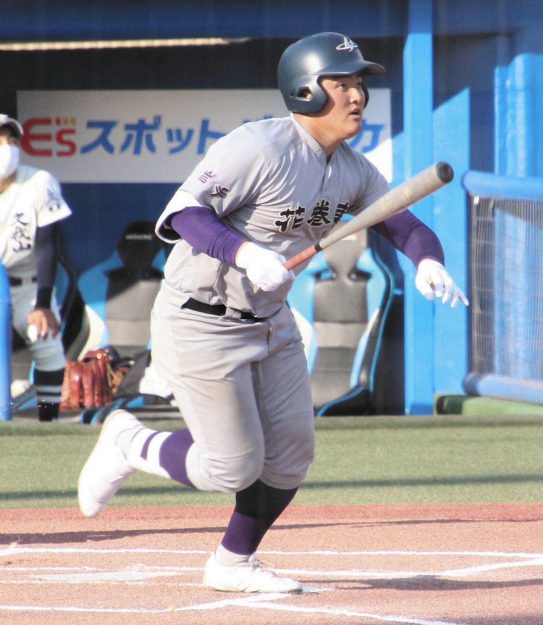 神宮大会 注目のスーパー1年生 花巻東 佐々木麟太郎がいきなり豪快弾 高校通算48号 中日スポーツ 東京中日スポーツ 神宮大会 注目のスーパー1年生 花巻東 佐々木麟太郎がいきなり豪快弾 高校通算48号 中日スポーツ 東京中日スポーツ