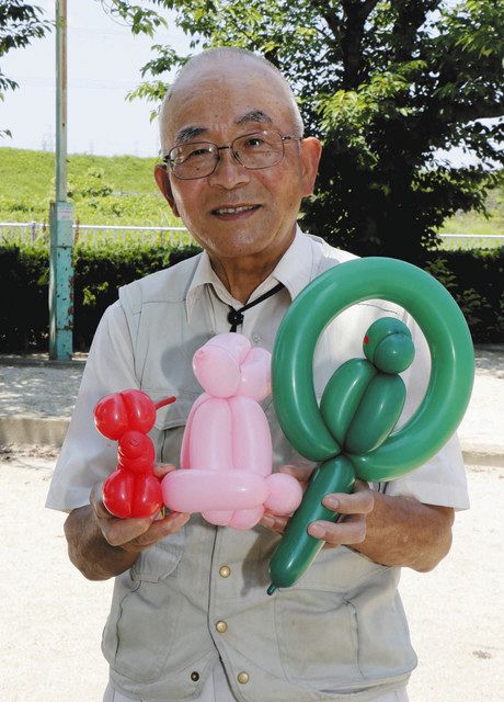 人もよう バルーンアート隊 よしま ず 代表 神谷芳磨さん 79 中日新聞web 人もよう バルーンアート隊 よしま ず 代表 神谷芳磨さん 79 中日新聞web