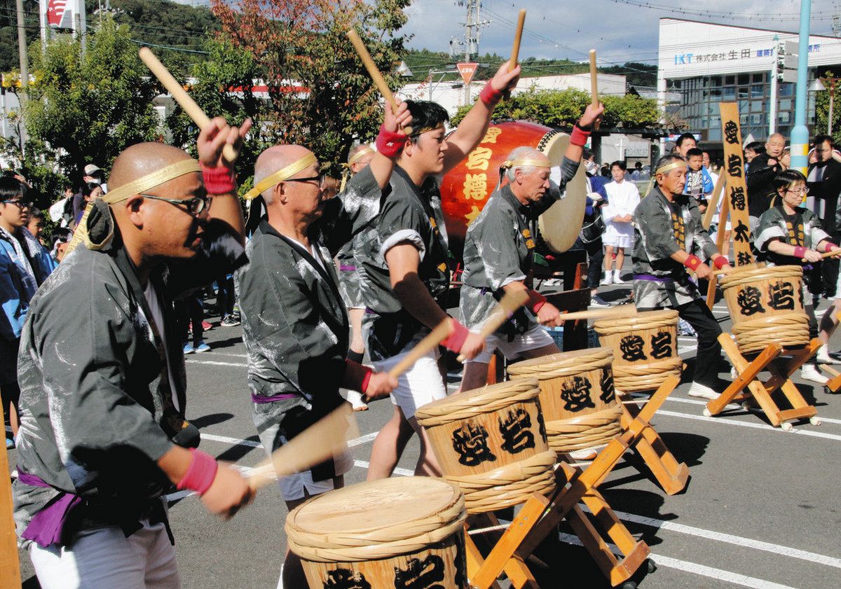みこしも太鼓も4年ぶり 名張秋祭り、熱気に包まれる：中日新聞Web
