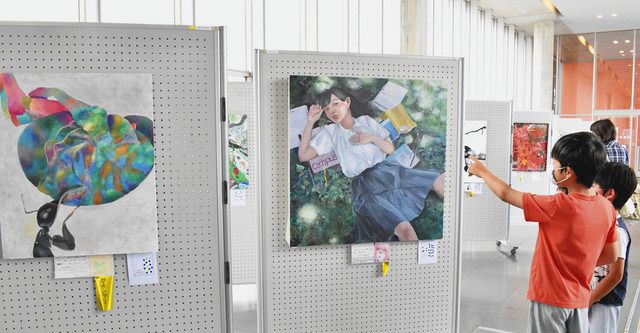 中学美術部員 力作の絵画 県立図書館で展示始まる 日刊県民福井web