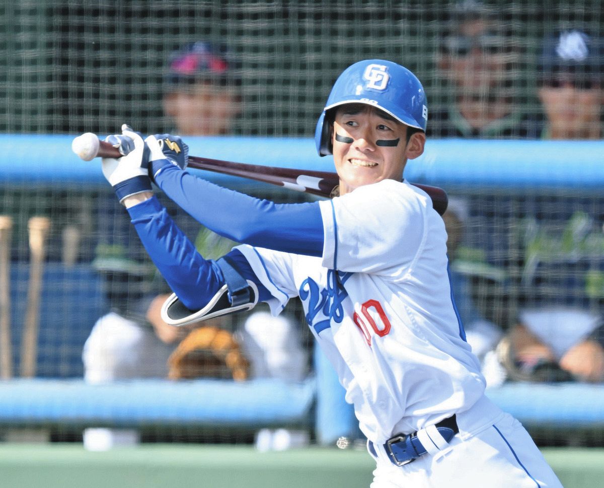 NPBバット　尾田剛樹　サムバット中日選手 中日・尾田剛樹、本盗でフェニックスL7個目の盗塁「まずは10盗塁