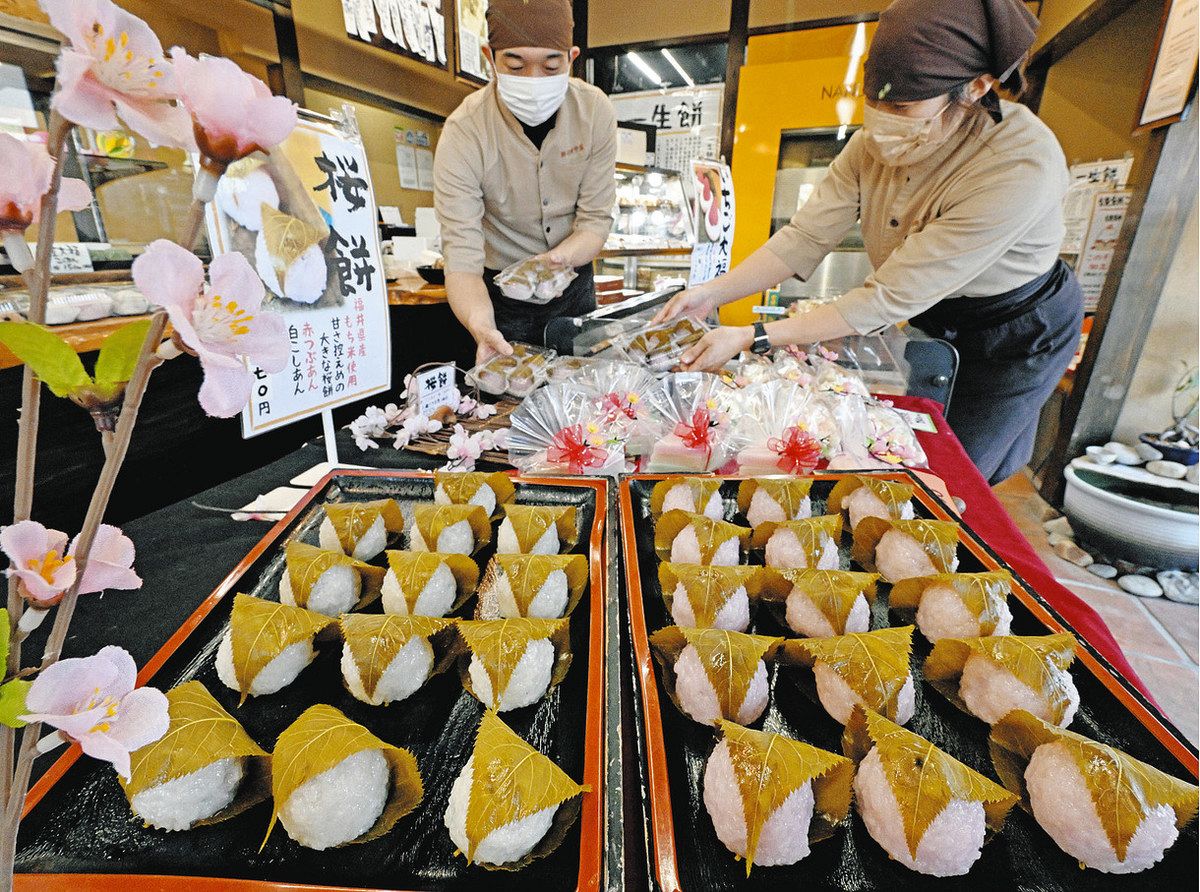 ピンクと白の餅 MAEDAYA 前田家 国産 紅白まる餅 360g 紅もち 白もち