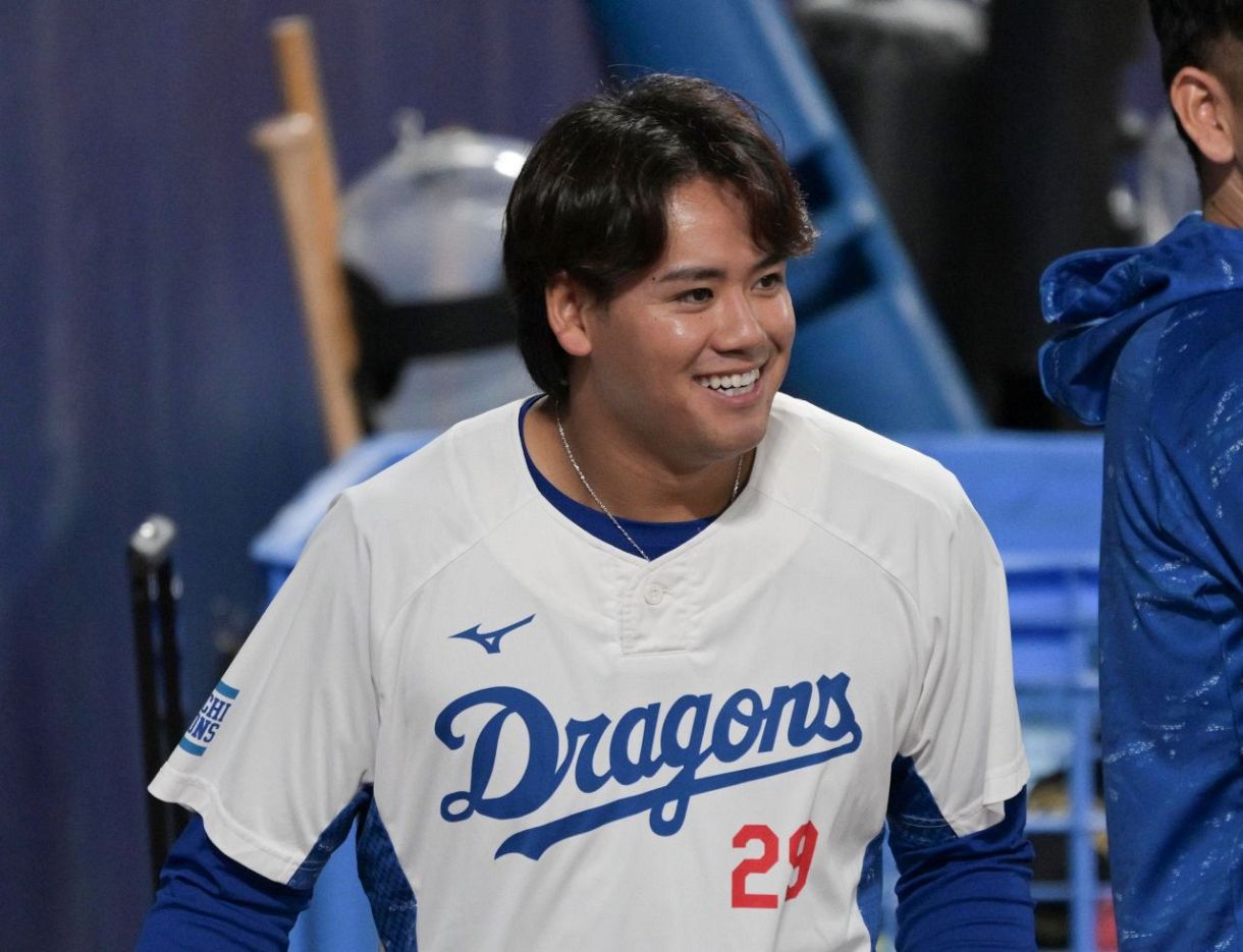 中日ドラゴンズ #69 松木平優太 選手 2024年昇竜ユニホーム第二