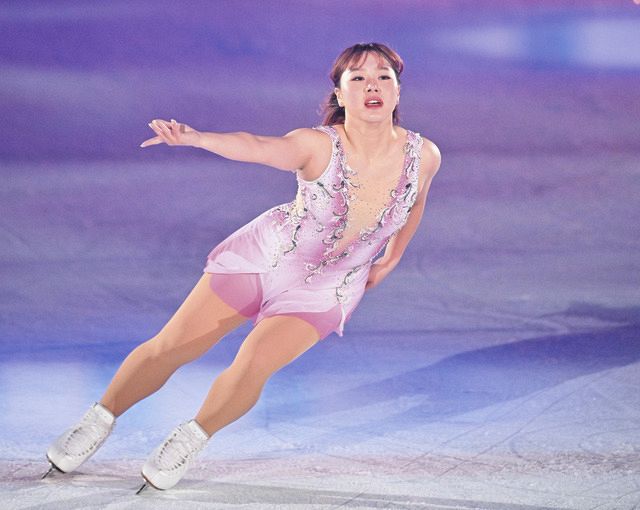 北京五輪女子代表の樋口新葉がアイスショーで復帰 疲労骨折で治療に