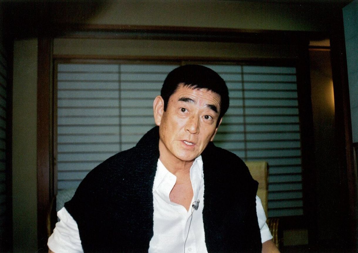 【未開封】高倉健 プレミアムBOXマグカップ付42,900円 高倉健 旅の途中で…スペシャルセレクション」、ニッポン放送開局70