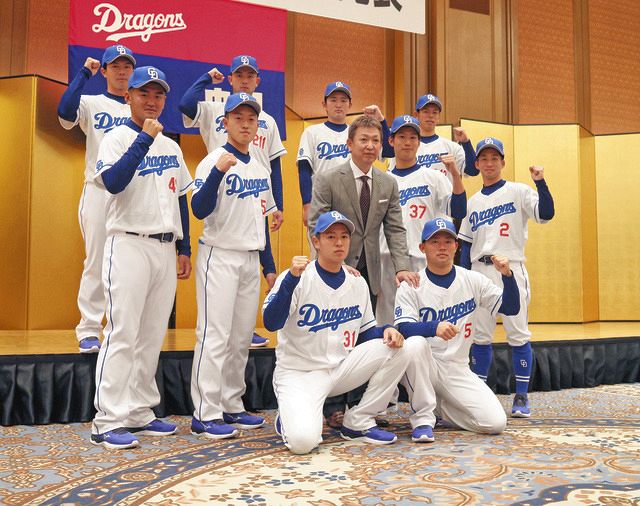立浪和義監督、開幕二塁は「ルーキーの可能性高い。そのためにたくさん